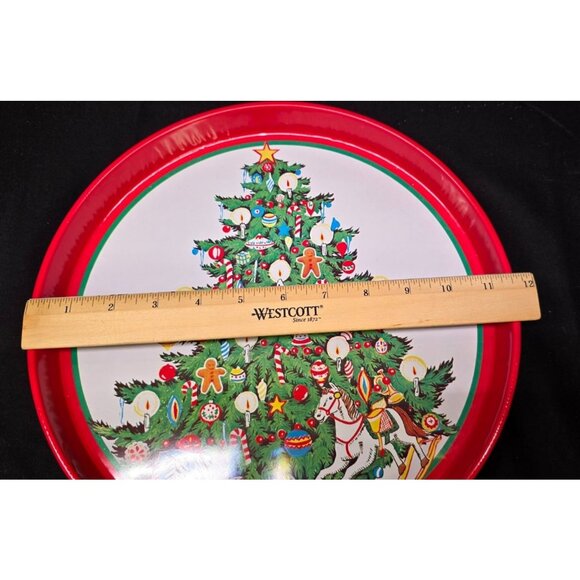 Vintage 1980s Metal Tin Decorative or Serving Christmas Trays Set of 2 - Picture 6 of 7